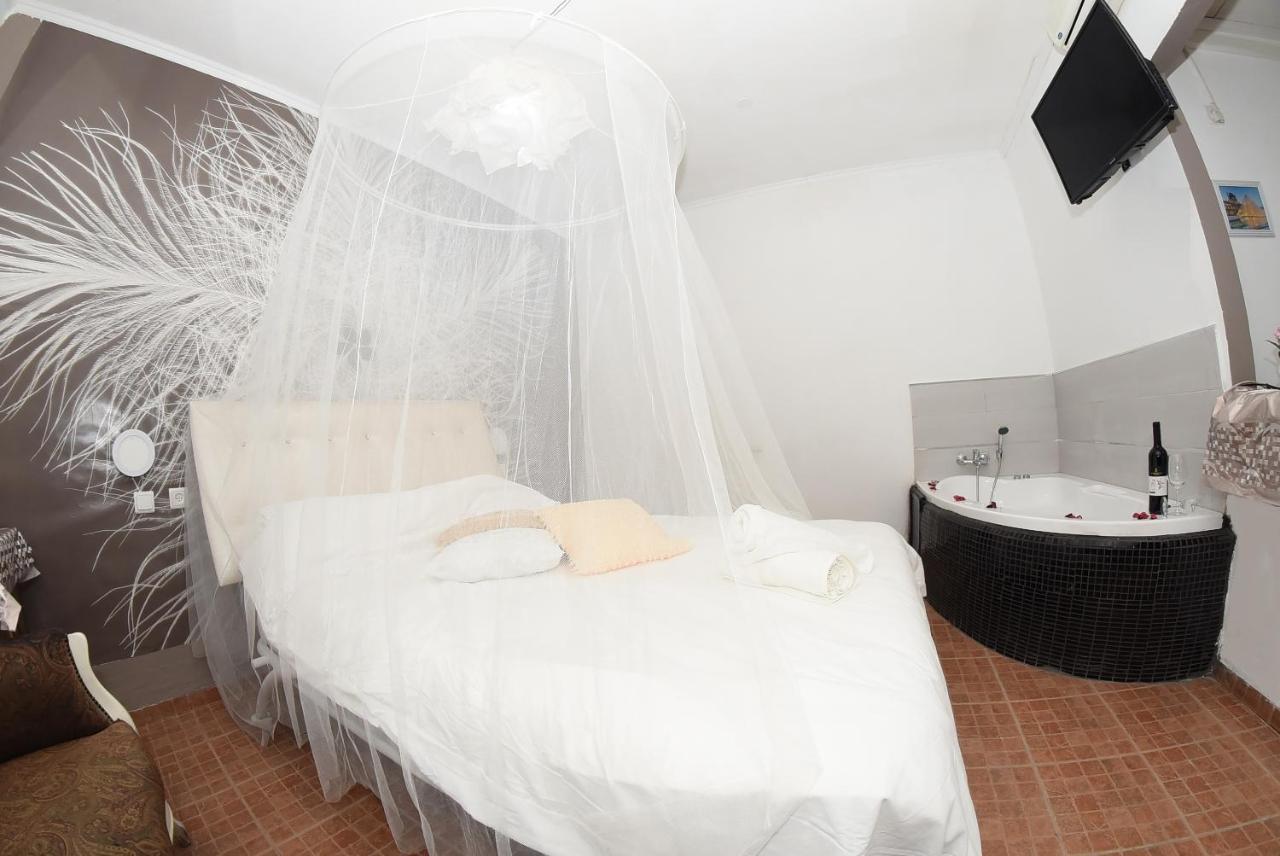 Magical In The Galilee Motel Qiryat Shemona Exterior foto